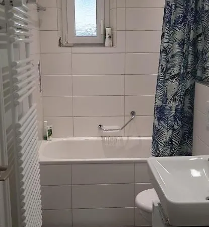 Δωμάτια σε οικογενειακή κατοικία Near Main Station *
