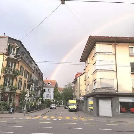Séjour chez l'habitant Near Main Station *